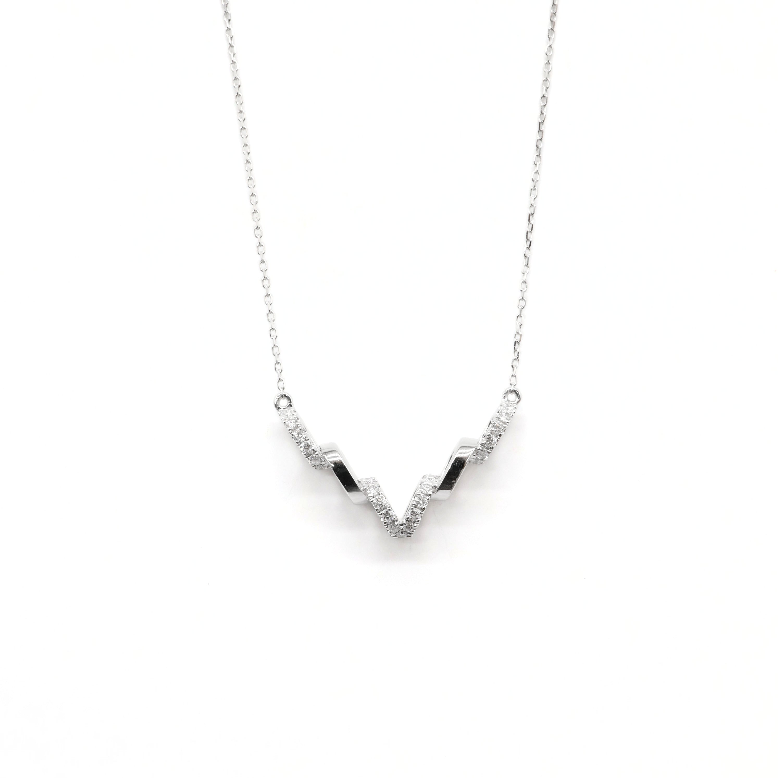 V Curve Lab-Diamond Necklace